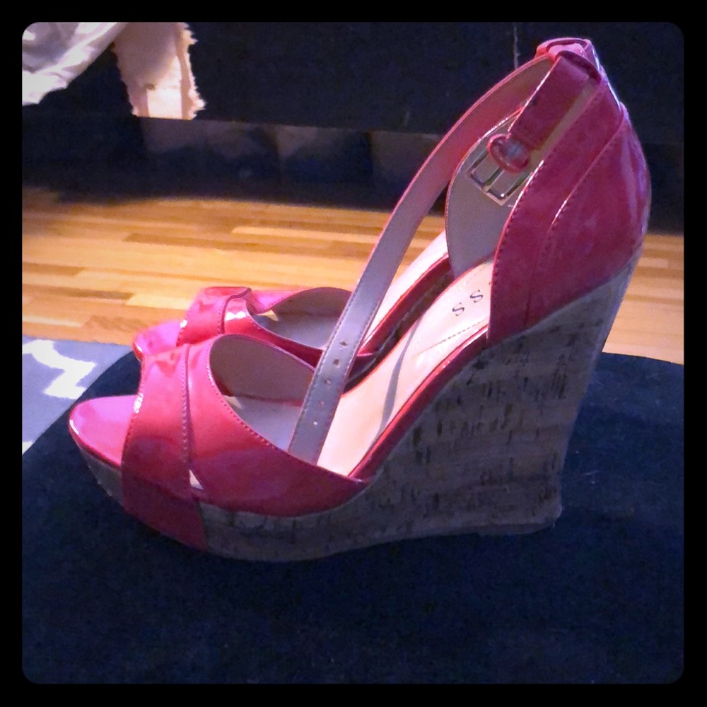 Preowned guess platform